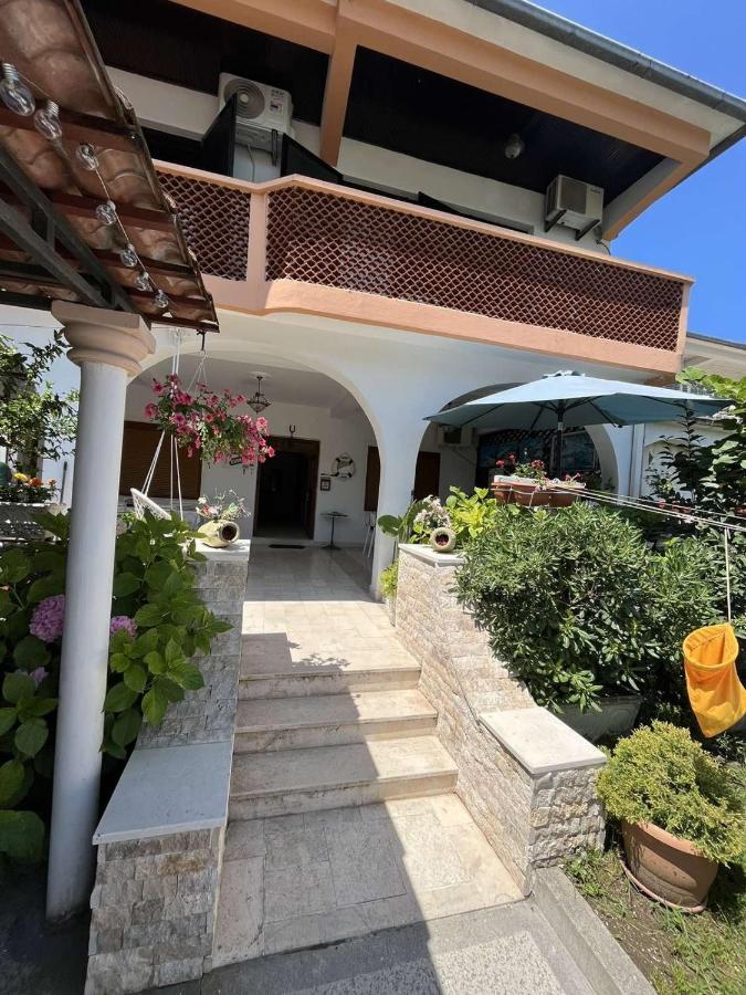 Studio Rooms Moncherie Ulcinj Exterior foto